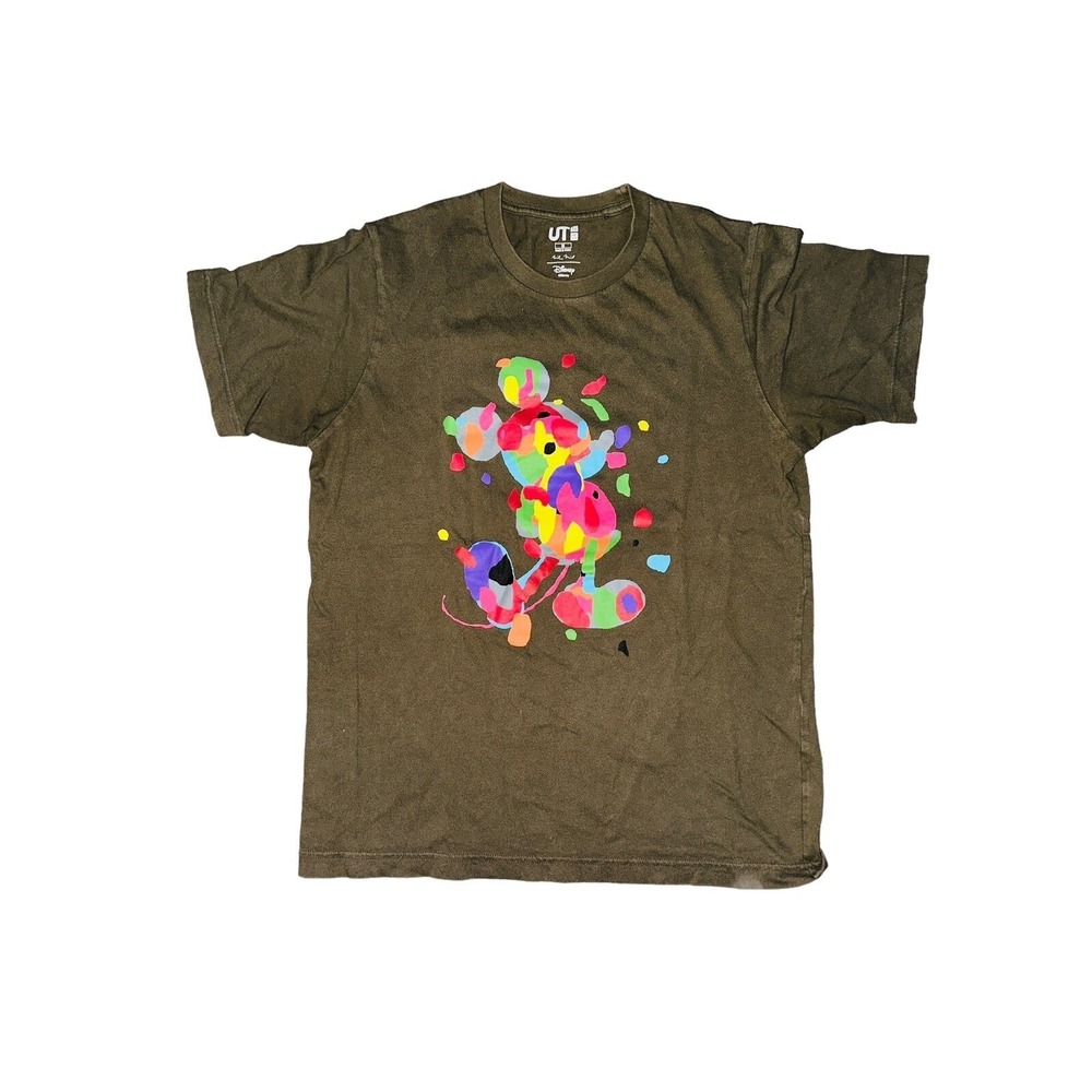 C6 Uniqlo Mickey Mouse T-Shirt Size Medium Green